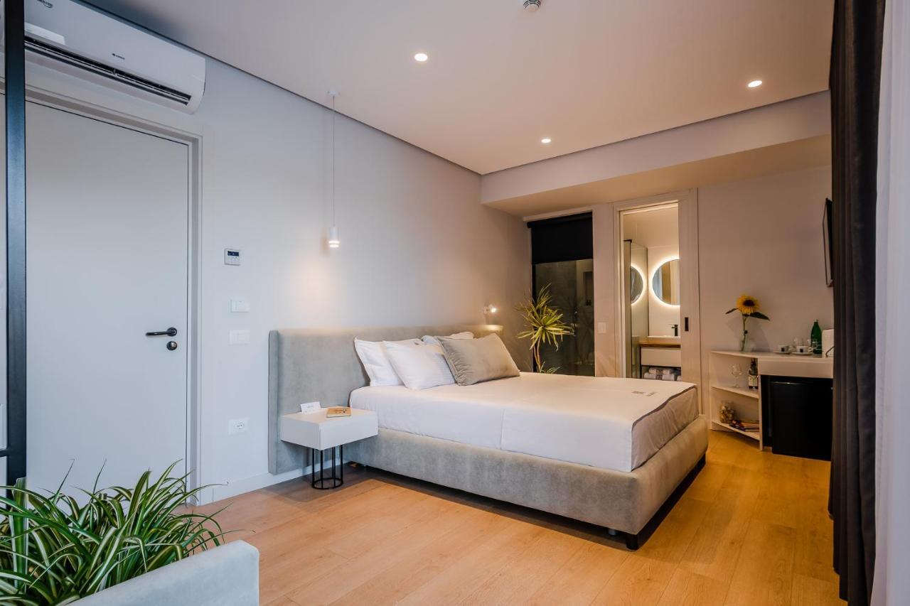 Rea Boutique Hotel Himare Exterior photo
