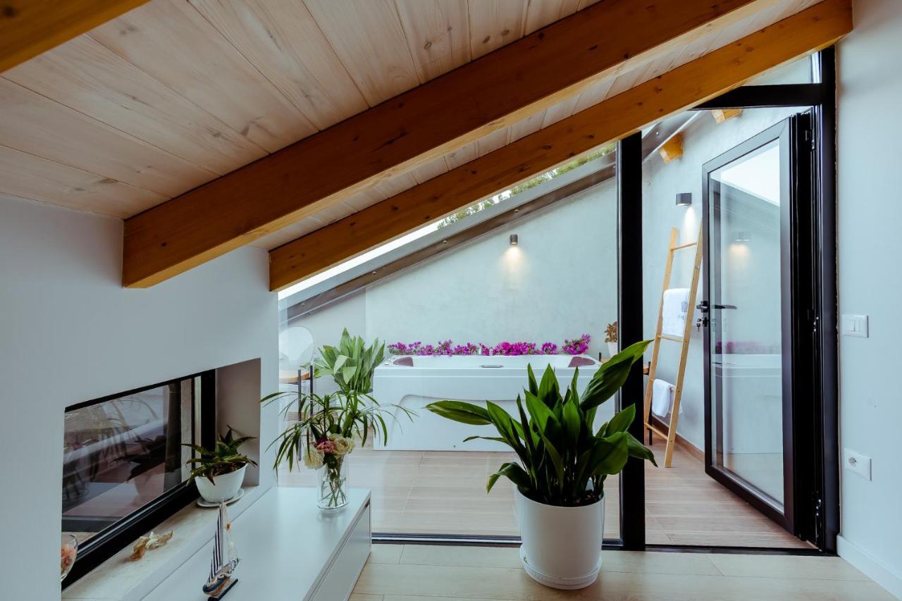 Rea Boutique Hotel Himare Exterior photo