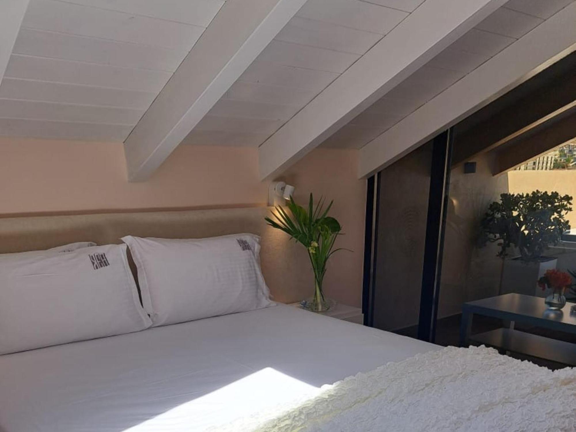 Rea Boutique Hotel Himare Exterior photo