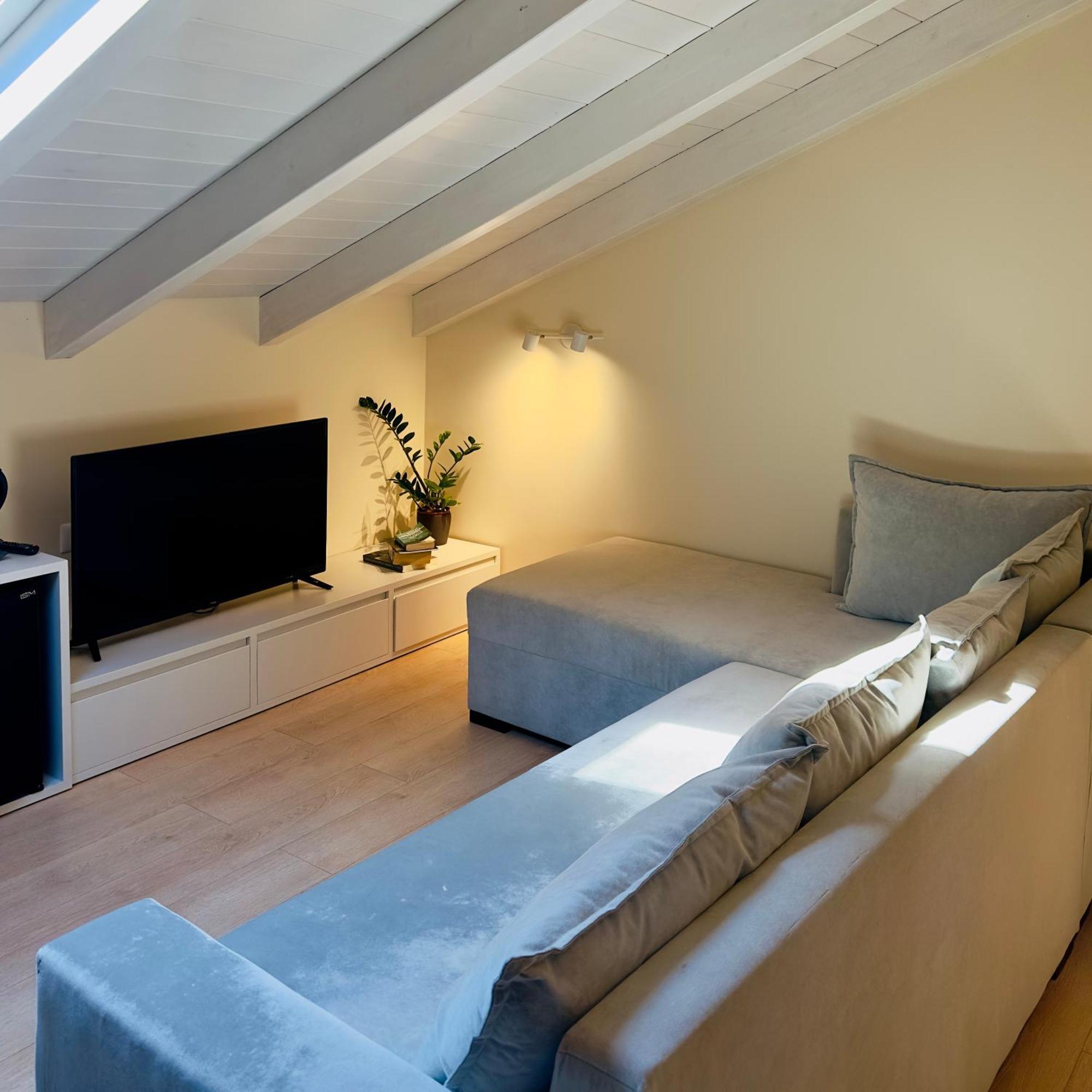 Rea Boutique Hotel Himare Exterior photo