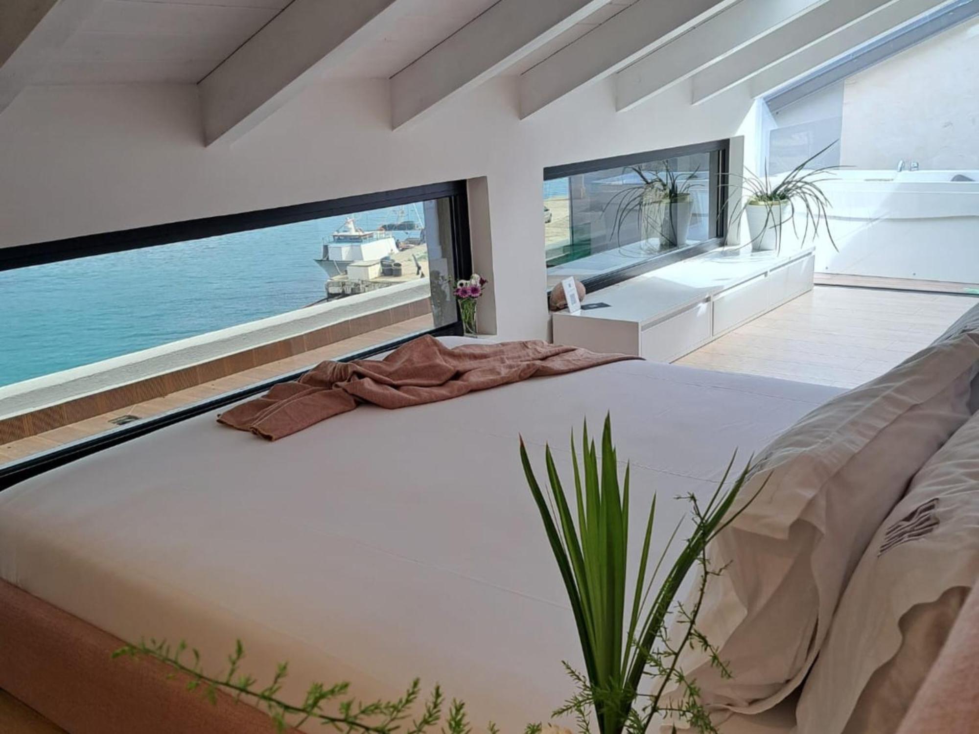 Rea Boutique Hotel Himare Exterior photo